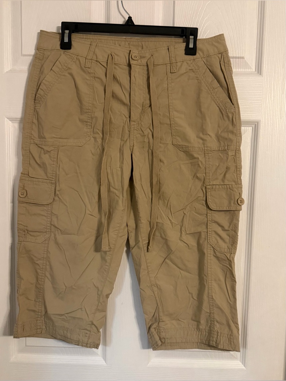 St. John’s Bay Women’s Size 12 Capri Khaki Pants With Drawstrings Cargo Pockets